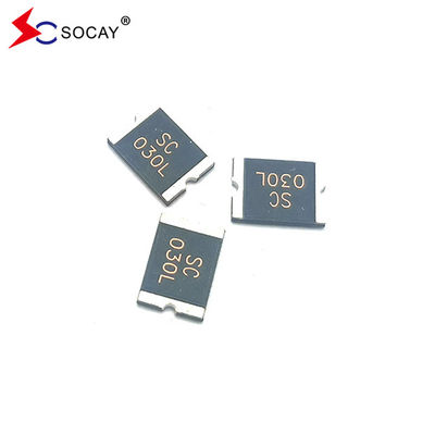 SCF030-2920RB การติดตั้งพื้นผิว PPTC เฟยส์ที่สามารถตั้งค่าใหม่ได้ สอดคล้องกับ RoHS ไม่มีฮาโลเจน
