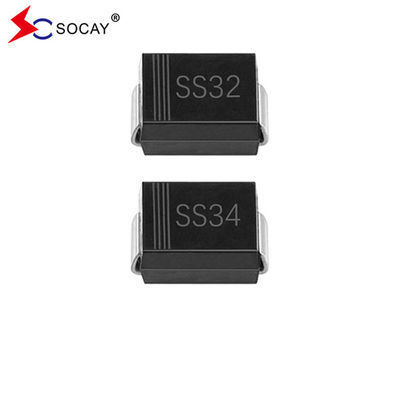 20VRRM Schottky Barrier Diode SS32B พื้นที่ติดตั้ง VRMS 14V SMB แพ็คเกจ