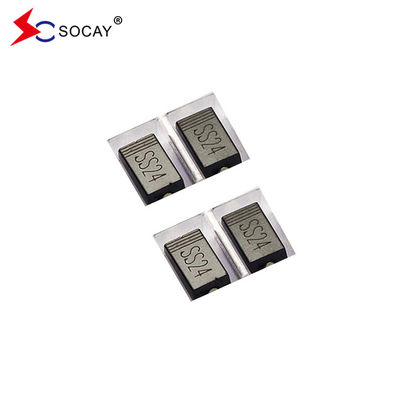 DO-214AC SMA Package Schottky Barrier Diode 40V 2A เครื่องปรับความแรงต่ําเพื่อผลงาน